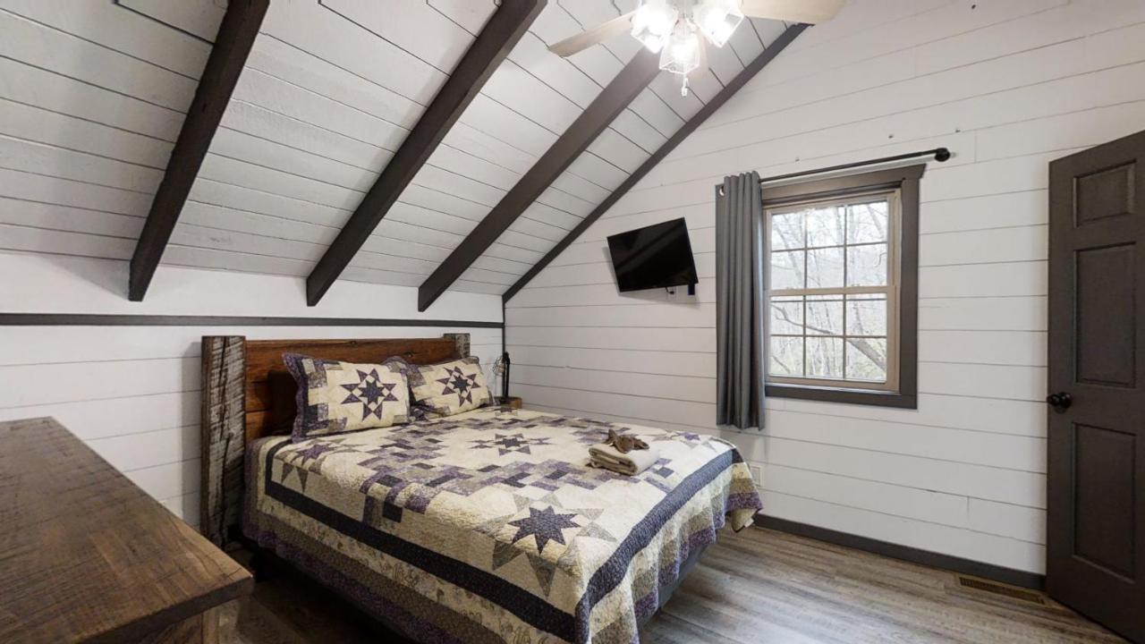 Bigfoots Hideaway Cabin Gatlinburg Ngoại thất bức ảnh